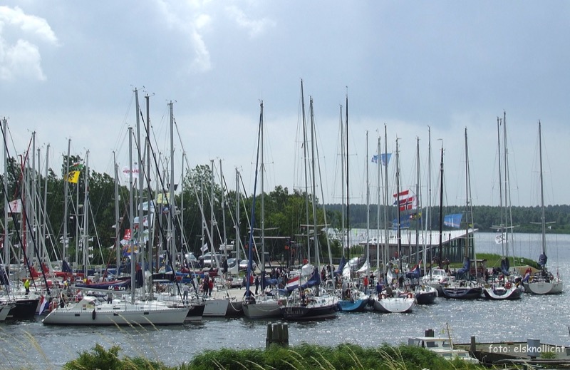 Jachthaven Noordergat drukte CAMrace  elsknollicht 080712-